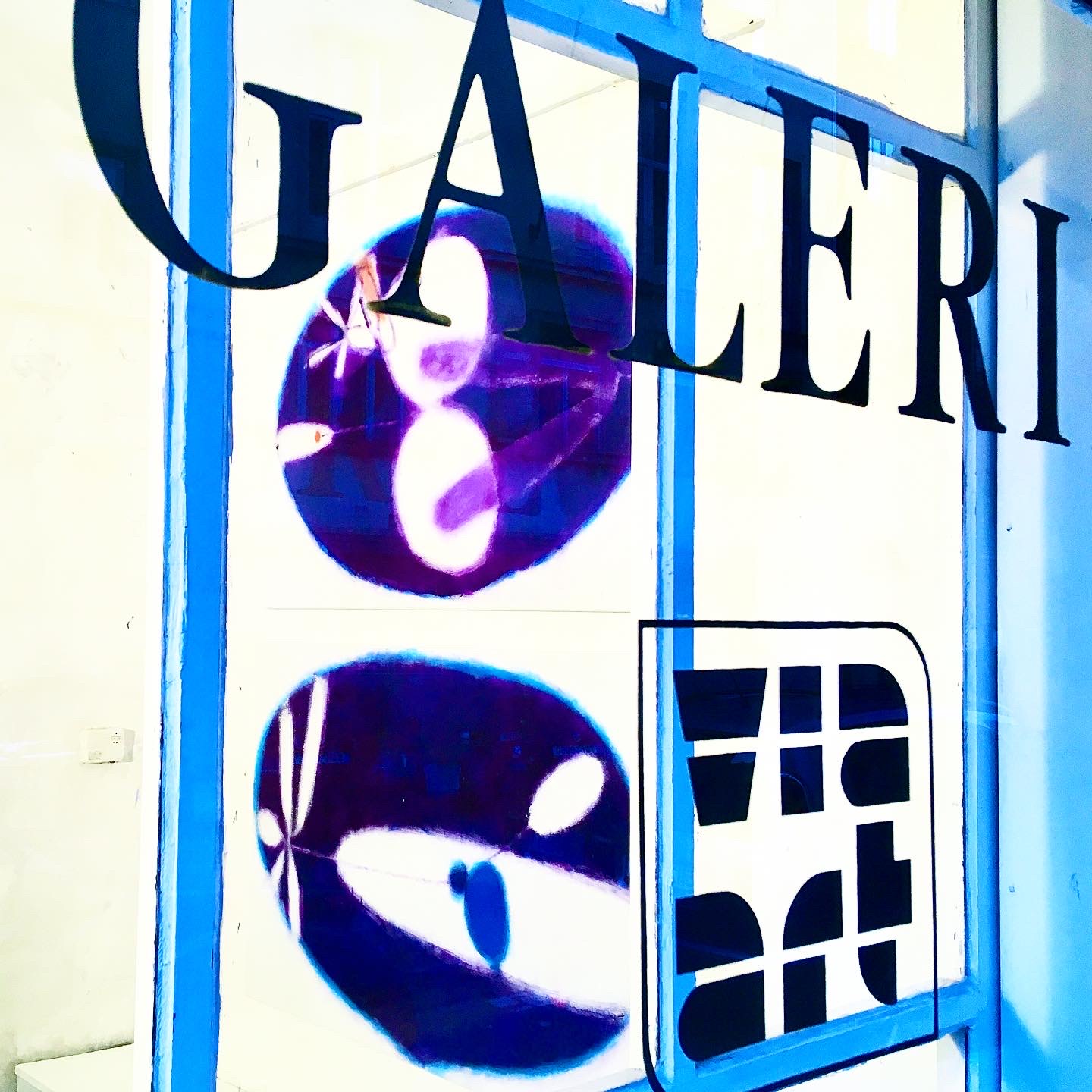 B009826E C1DC 4113 B5C6 7EB2D61F5E8D